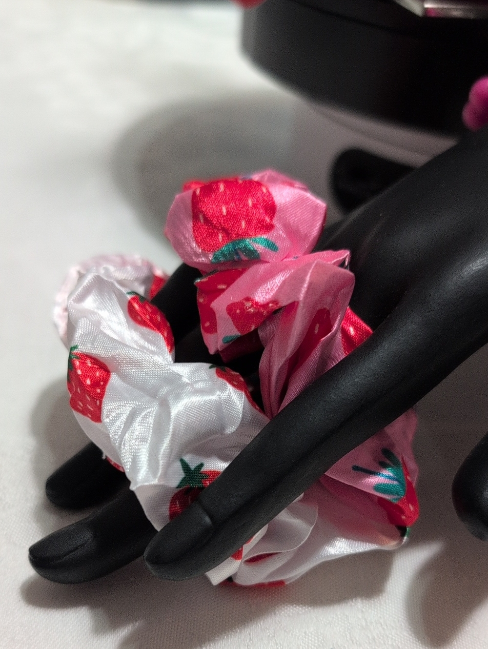 Shannon's Birthday Surprise Strawberry Shortcake Mini Bucket Bag - ๐ Bundle ๐ - Picture 6 of 16
